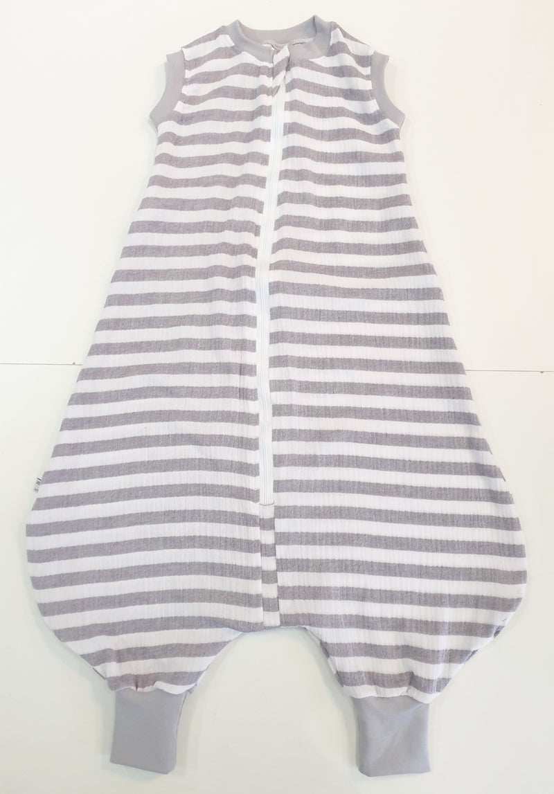 Atelier MiaMia *Mutzelpumper* sleeping bag with feet, size. 50-104 strips